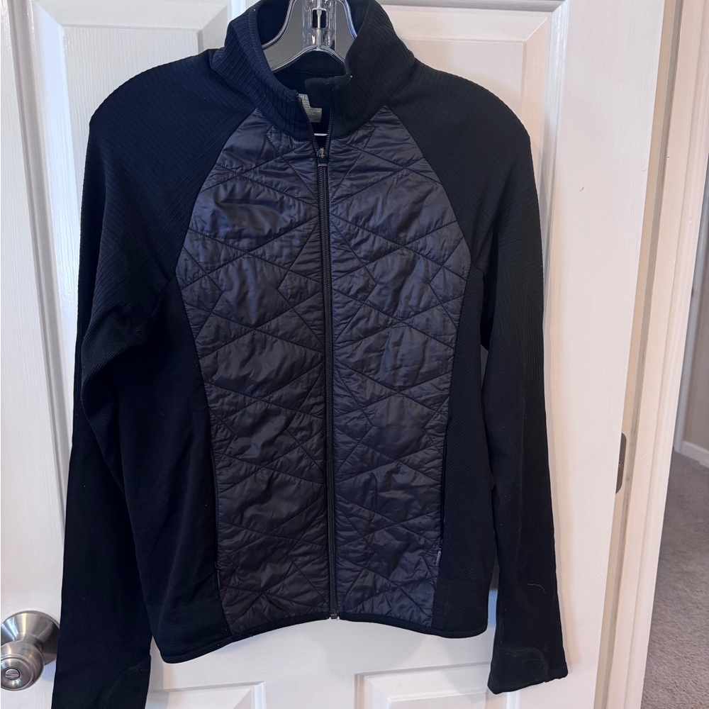 Athleta Black Puffer Jacket with Quilted Design